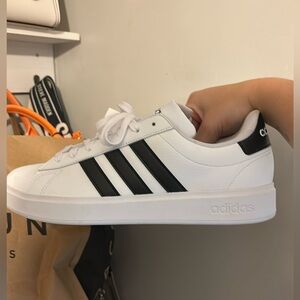 Brand new Grand court 2.0 adidas shoes.